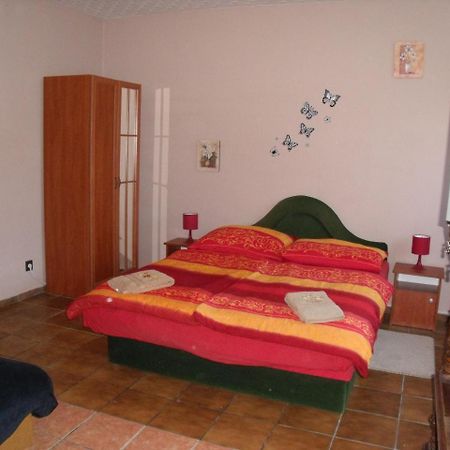 Ferienwohnung Viola Vendeghaz Kehidakustány Exterior foto