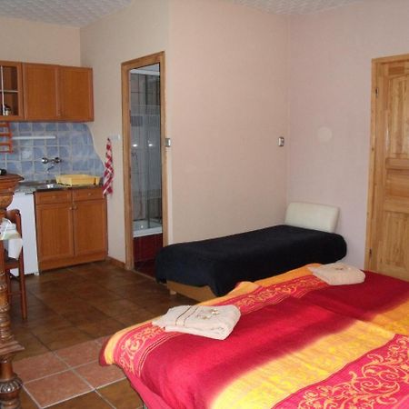 Ferienwohnung Viola Vendeghaz Kehidakustány Exterior foto