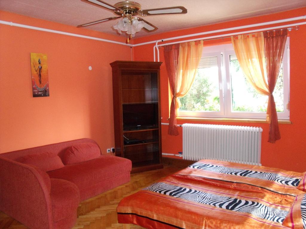 Ferienwohnung Viola Vendeghaz Kehidakustány Exterior foto