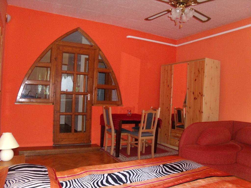 Ferienwohnung Viola Vendeghaz Kehidakustány Exterior foto