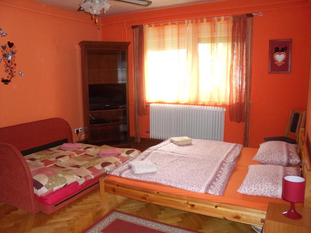 Ferienwohnung Viola Vendeghaz Kehidakustány Exterior foto